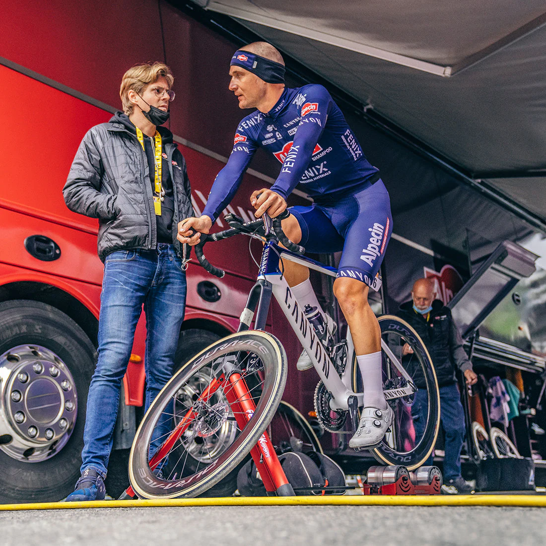 omnium_lifestlye_4_d180e1fc-f88d-4655-beda-efab4b62fc63_2048x2048.jpg omnium_lifestlye_4_d180e1fc-f88d-4655-beda-efab4b62fc63_2048x2048.jpg
